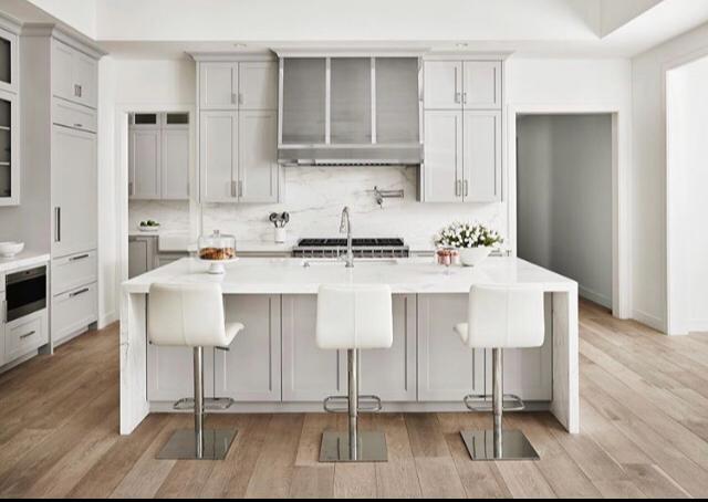 White Quartzite Kitchen Island & Backsplash